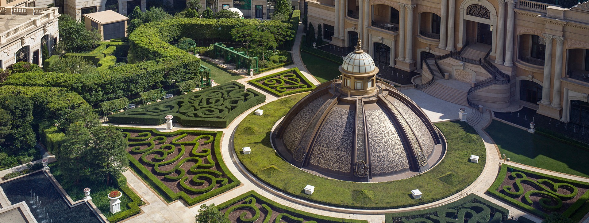 /The%20morning%20view%20of%20Jardim%20Secreto%2C%20the%20European-styled%20garden%20located%20at%20GLP%20Resort%20Macau.