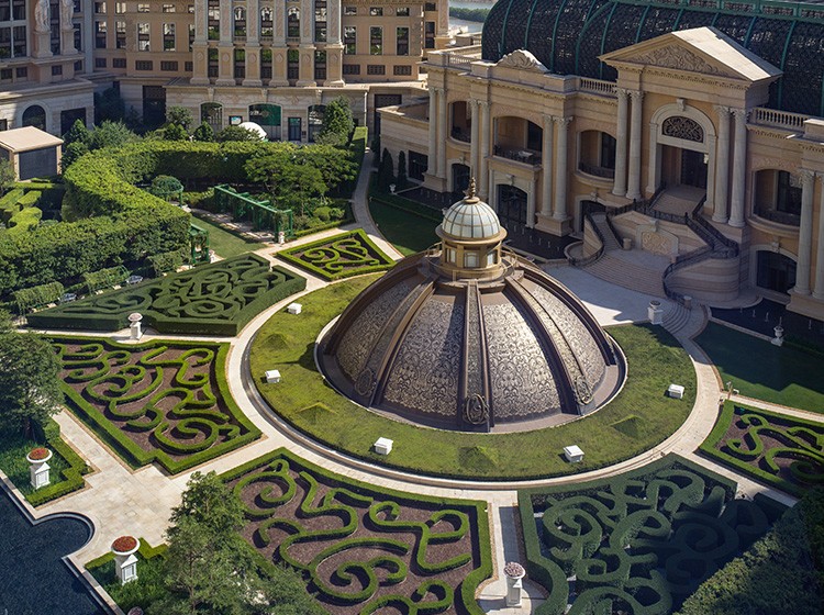 /The%20morning%20view%20of%20Jardim%20Secreto%2C%20the%20European-styled%20garden%20located%20at%20GLP%20Resort%20Macau.