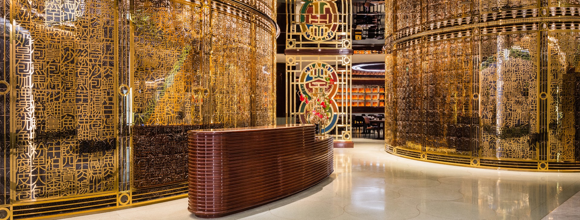 /Chalou%2C%20a%20Cantonese%20yum%20cha%20restaurant%20located%20in%20GLP%20Resort%20Macau%2C%20providing%20Cantonese%20dishes%20and%20dim%20sum.